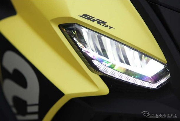 フル LED 3連ライト