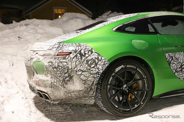 メルセデスAMG GTクーペ 次期型プロトタイプ(スクープ写真)