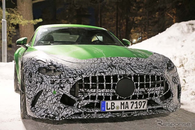 メルセデスAMG GTクーペ 次期型プロトタイプ(スクープ写真)