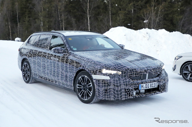 BMW i5ツーリング プロトタイプ(スクープ写真)