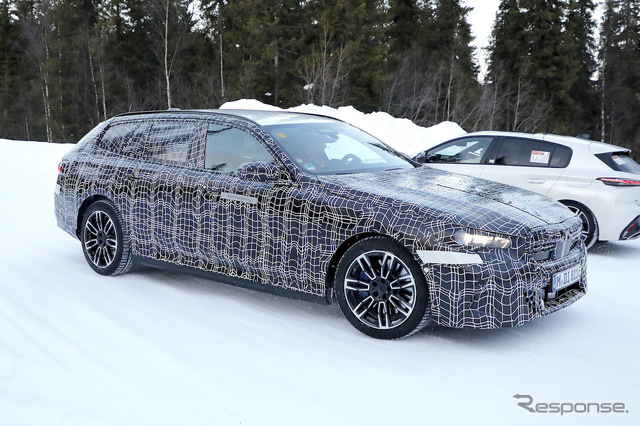 BMW i5ツーリング プロトタイプ(スクープ写真)