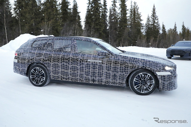 BMW i5ツーリング プロトタイプ(スクープ写真)