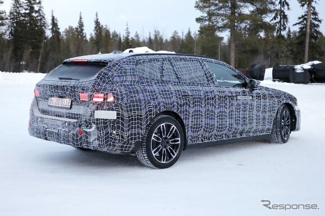 BMW i5ツーリング プロトタイプ(スクープ写真)