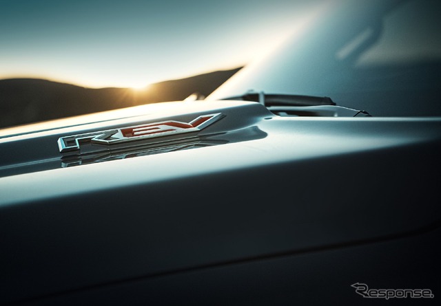 ラム1500 REV のティザー写真