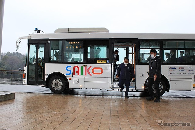 愛・地球博記念公園での自動運転AIバス実証実験