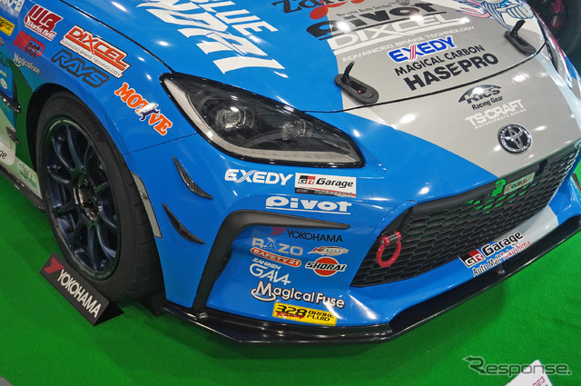 近畿大学体育会自動車部「KINDAI BIG BLUE RACING」のGR86(大阪オートメッセ2023)