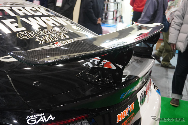 近畿大学体育会自動車部「KINDAI BIG BLUE RACING」のGR86(大阪オートメッセ2023)