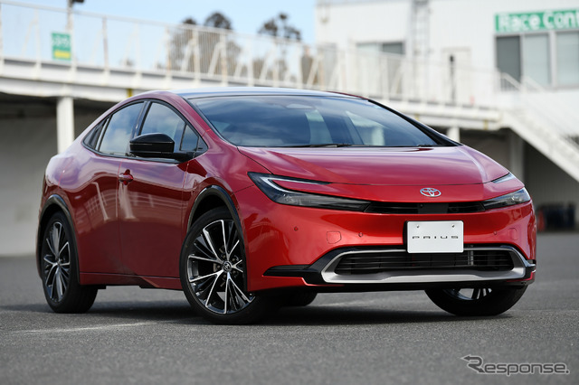 トヨタ プリウス 新型(2.0リットルHEV FF)