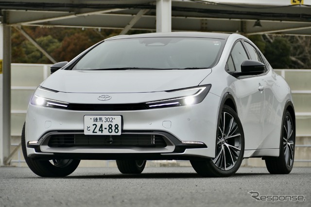 トヨタ プリウス 新型(2.0リットルFF)