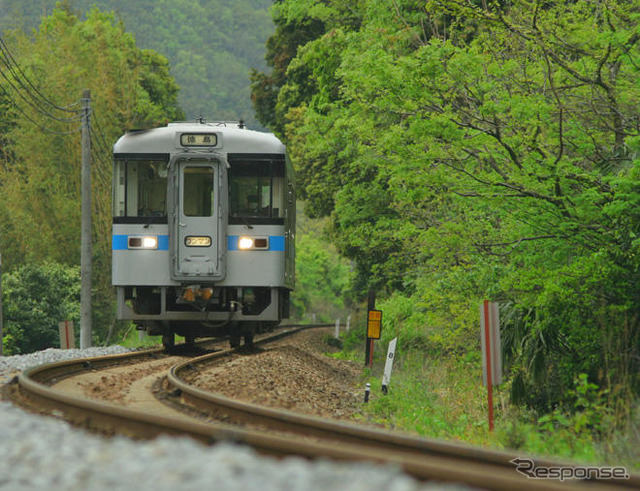 鉄道もアイドリングストップを導入…JR四国