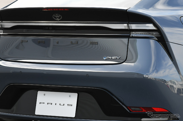 トヨタ プリウスPHEV(プロトタイプ)