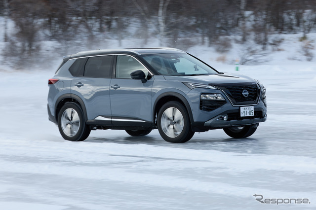 日産 エクストレイル(NISSAN Intelligent Winter Drive)