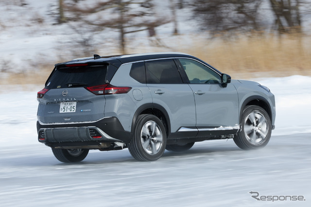 日産 エクストレイル(NISSAN Intelligent Winter Drive)