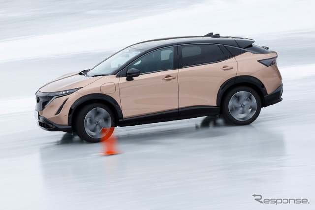 日産 アリア(NISSAN Intelligent Winter Drive)