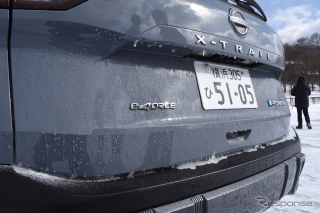 日産 エクストレイル(NISSAN Intelligent Winter Drive)