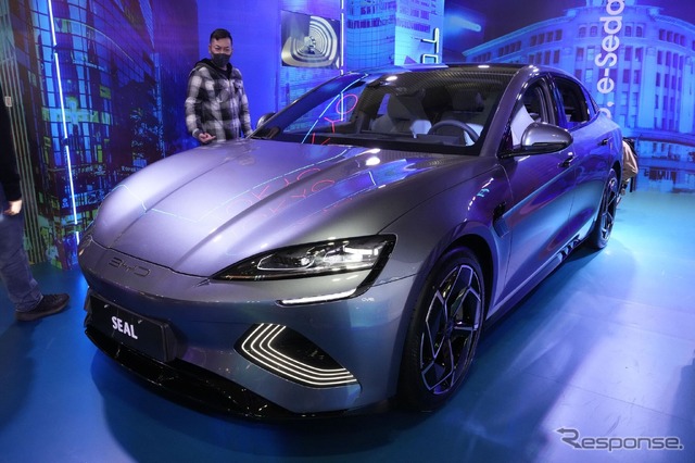 BYD シール(東京オートサロン2023)