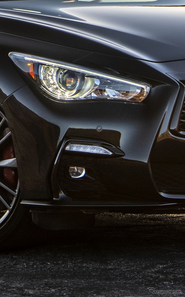 インフィニティ Q50 の「ブラックオパール・エディション・パッケージ」