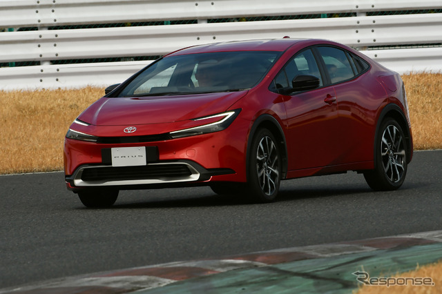 トヨタ・プリウス新型
