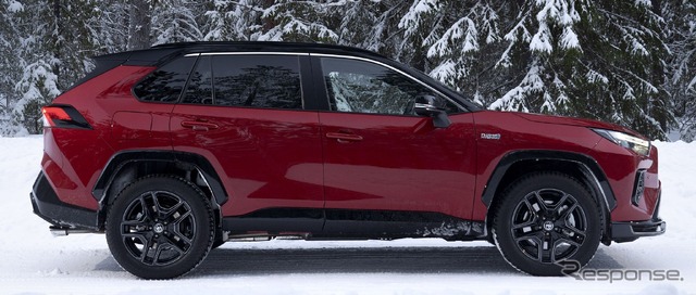 トヨタ RAV4 プラグインハイブリッド の「GRスポーツ」(欧州仕様)
