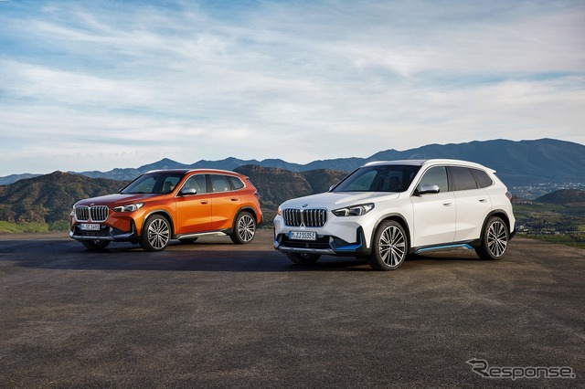 BMW X1(左)とiX1(右)