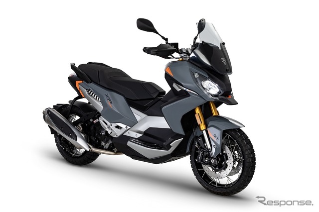 プジョーXP400
