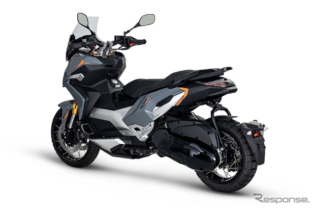 プジョーXP400