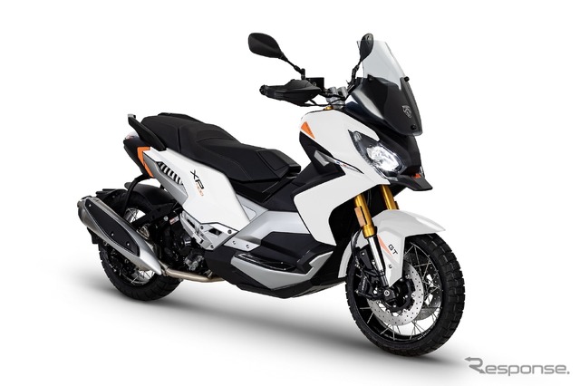 プジョーXP400
