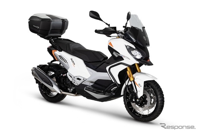 プジョーXP400