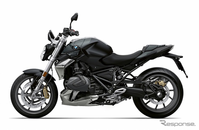 BMW R1250R(トリプルブラック)