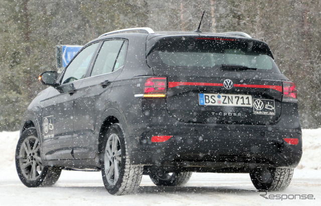 VW T-Cross 改良新型プロトタイプ(スクープ写真)