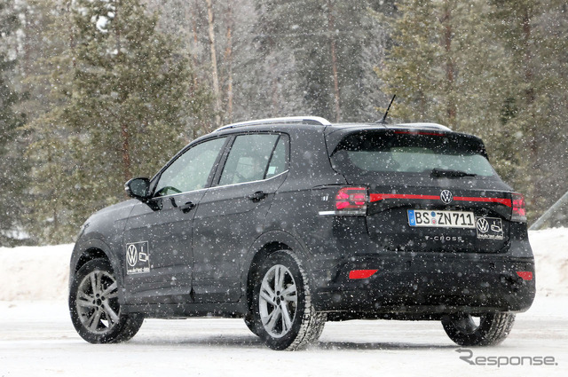 VW T-Cross 改良新型プロトタイプ(スクープ写真)