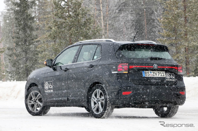 VW T-Cross 改良新型プロトタイプ(スクープ写真)