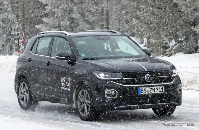 VW T-Cross 改良新型プロトタイプ(スクープ写真)