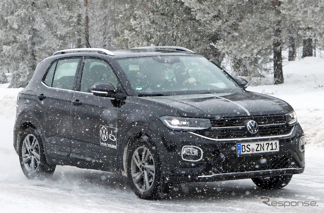 VW T-Cross 改良新型プロトタイプ(スクープ写真)