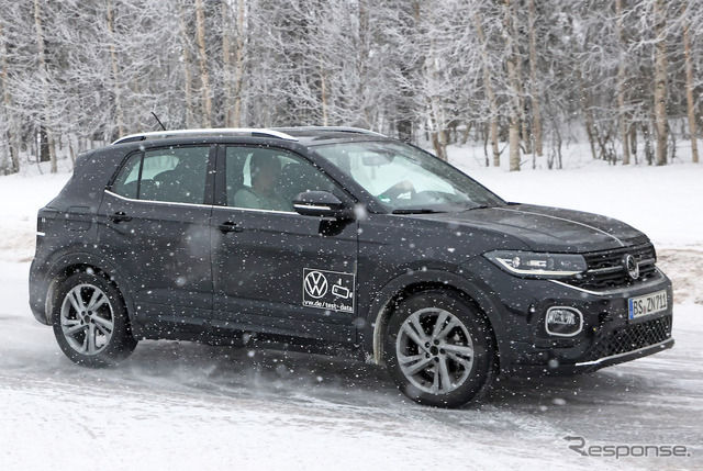 VW T-Cross 改良新型プロトタイプ(スクープ写真)