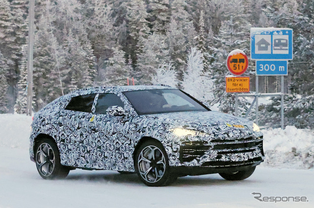 ランボルギーニ ウルスPHEV(仮)プロトタイプ(スクープ写真)