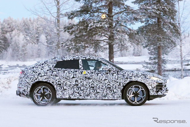 ランボルギーニ ウルスPHEV(仮)プロトタイプ(スクープ写真)