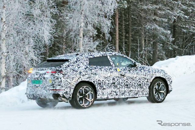 ランボルギーニ ウルスPHEV(仮)プロトタイプ(スクープ写真)
