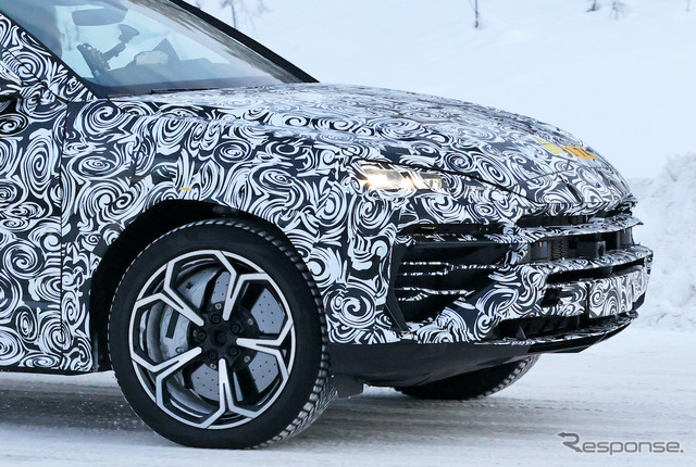 ランボルギーニ ウルスPHEV(仮)プロトタイプ(スクープ写真)
