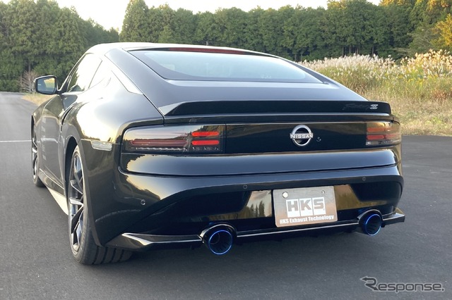 フェアレディZ(RZ34)、HKSスーパーターボマフラー装着車