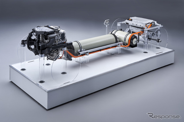 BMW『iX5 HYDROGEN』の燃料電池パワートレイン