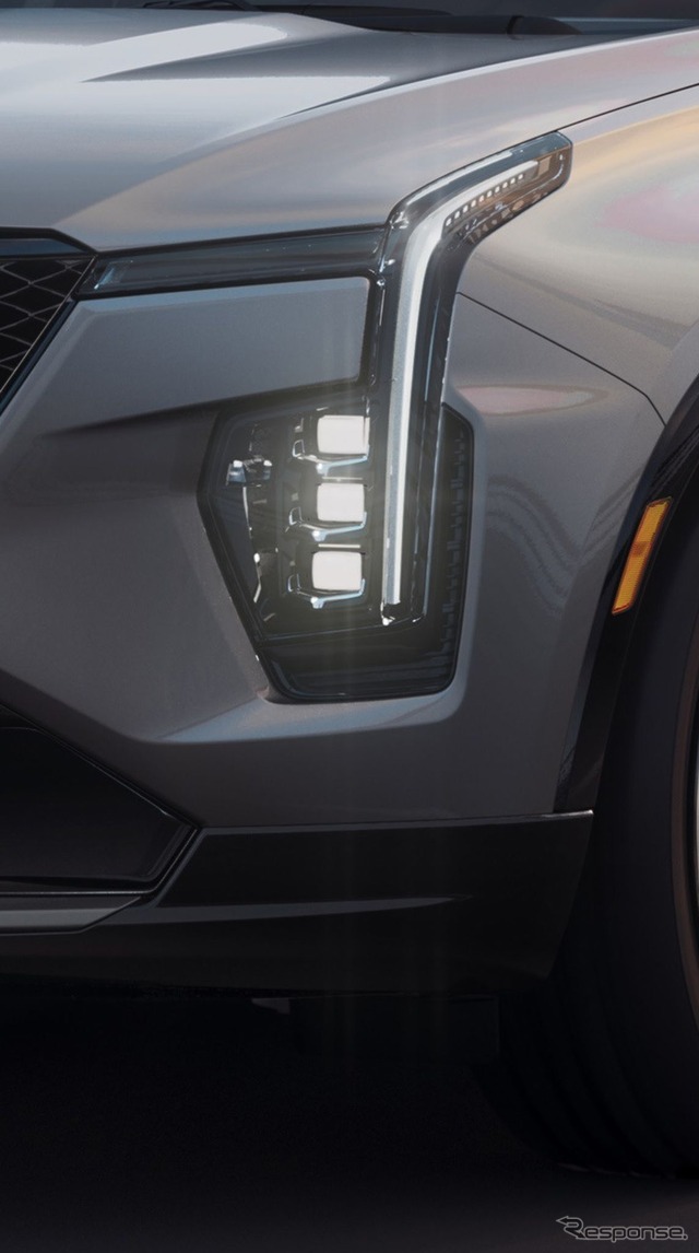 キャデラック XT4 改良新型
