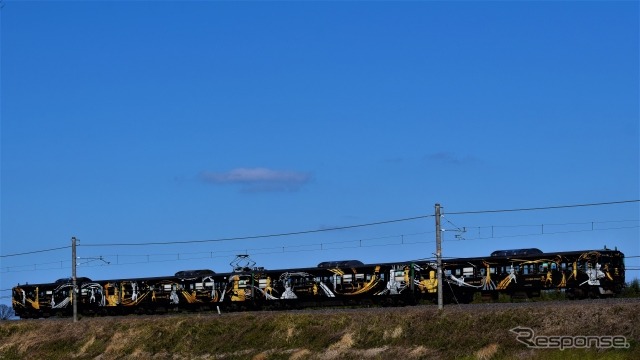 JR草津線 113系「SHINOBI-TRAIN」