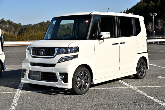 ホンダ N-BOX ModuloX(旧N-BOX)