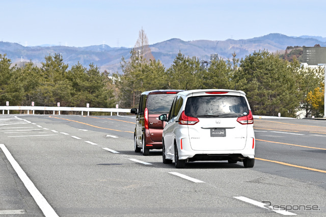 「リアカメラdeあんしんプラス3」の後方車両お知らせ機能を試す