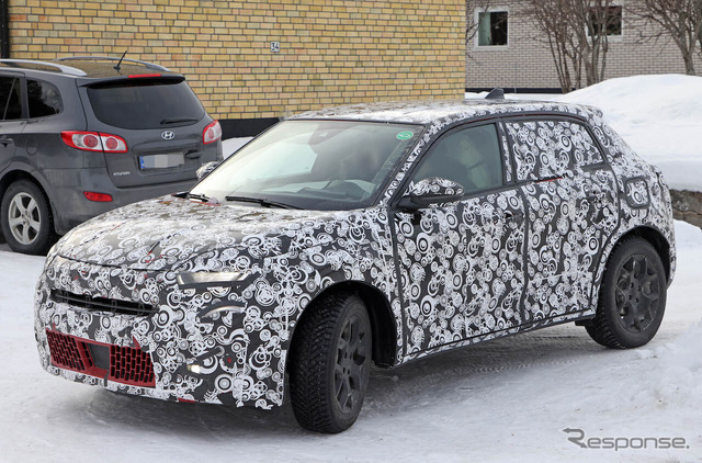 フィアット 600X（仮）プロトタイプ（スクープ写真）