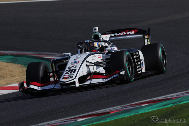 総合5番手の#20 平川亮(ITOCHU ENEX TEAM IMPUL)