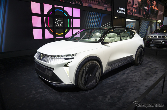 リチウムイオン電池を搭載したルノーのコンセブトカー、セニック・ヴィジョン(ブリュッセルモーターショー2023)