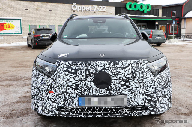 メルセデスベンツ EQB 改良新型プロトタイプ(スクープ写真)