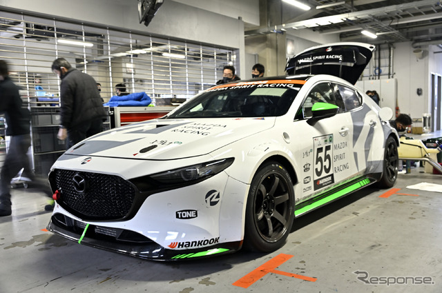 スーパー耐久公式テストの様子